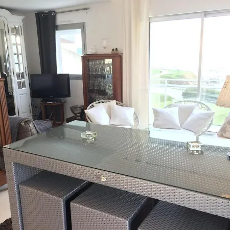 4 Personnes Proche Centre De Avec Terrasse Et Parking Privé - Fr-1-494-88 Royan